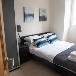 Apartment E, Aberdeen